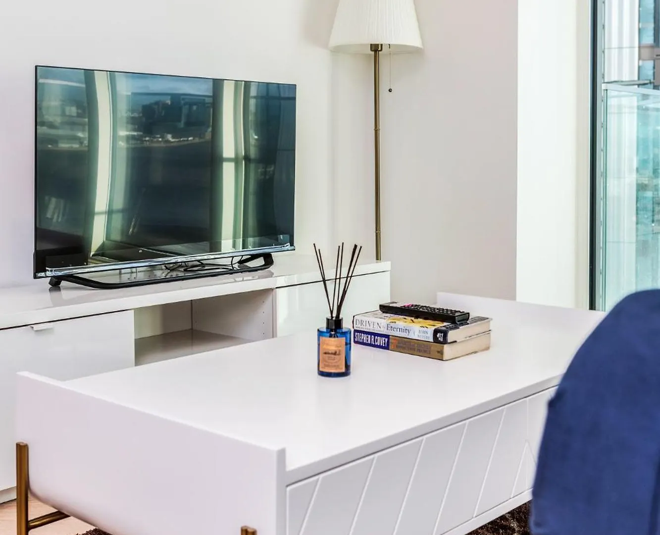 New Riverside Apt Sleeps 5 Easy To Tour London 0*,